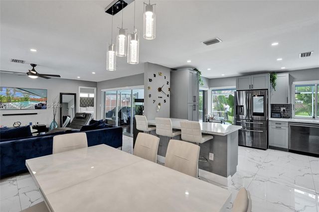 9774 NW 19th Pl, Sunrise, FL 33322