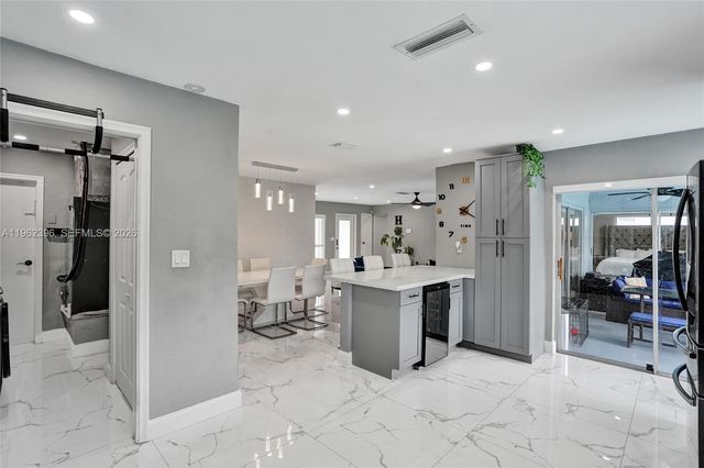 9774 NW 19th Pl, Sunrise, FL 33322