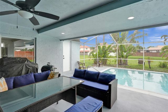 9774 NW 19th Pl, Sunrise, FL 33322