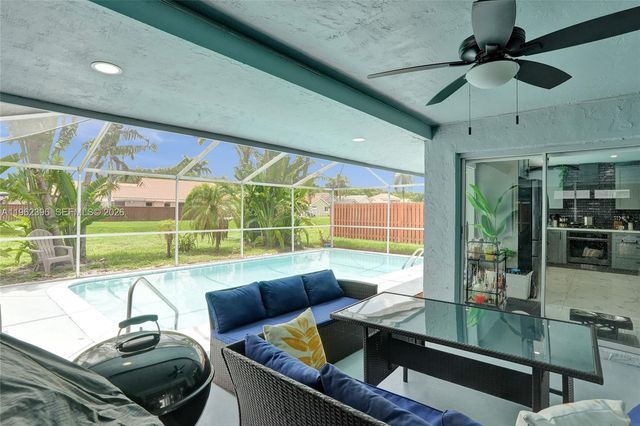 9774 NW 19th Pl, Sunrise, FL 33322