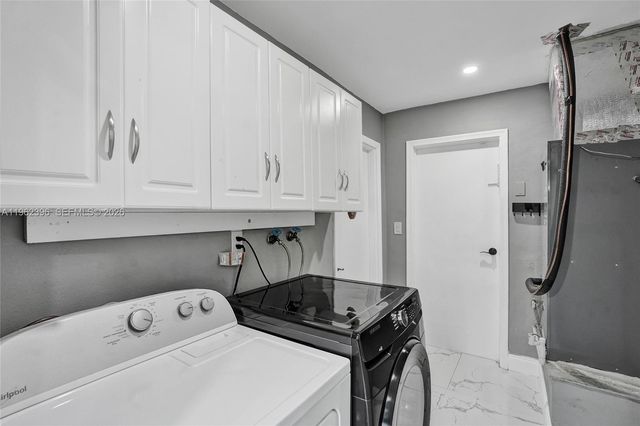 9774 NW 19th Pl, Sunrise, FL 33322