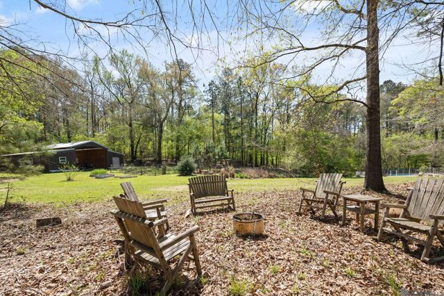 7596 Tunica Trace, St Francisville, LA 70775