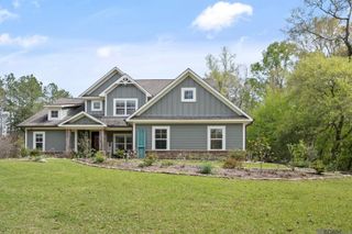 7596 Tunica Trace, St Francisville, LA 70775