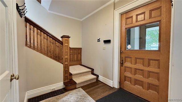 829 Auburn Avenue, Buffalo, NY 14222
