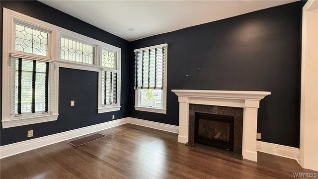 829 Auburn Avenue, Buffalo, NY 14222