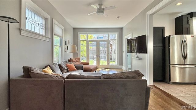 829 Auburn Avenue, Buffalo, NY 14222