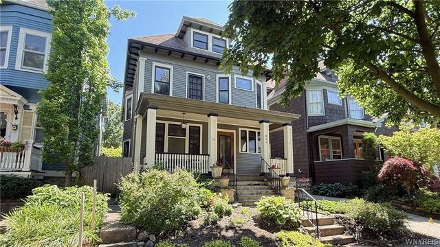829 Auburn Avenue, Buffalo, NY 14222