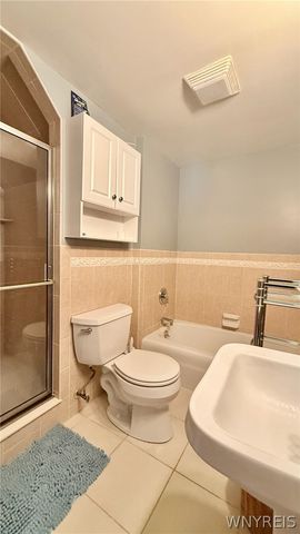 829 Auburn Avenue, Buffalo, NY 14222