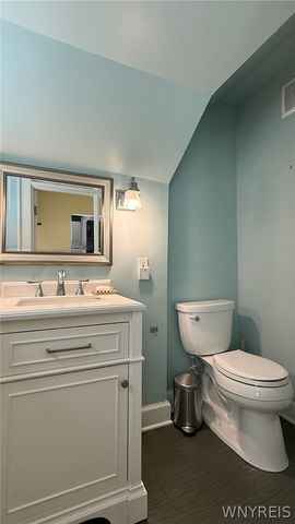 829 Auburn Avenue, Buffalo, NY 14222