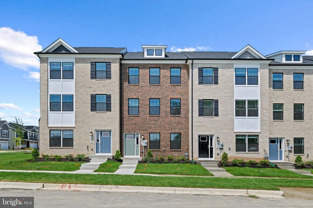 9004 WARENDORF WAY, Upper Marlboro, MD 20774