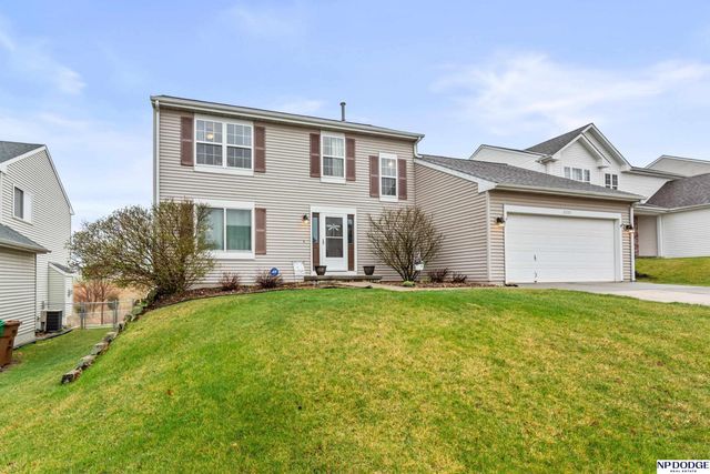 2705 Arrowhead Lane, Bellevue, NE 68123