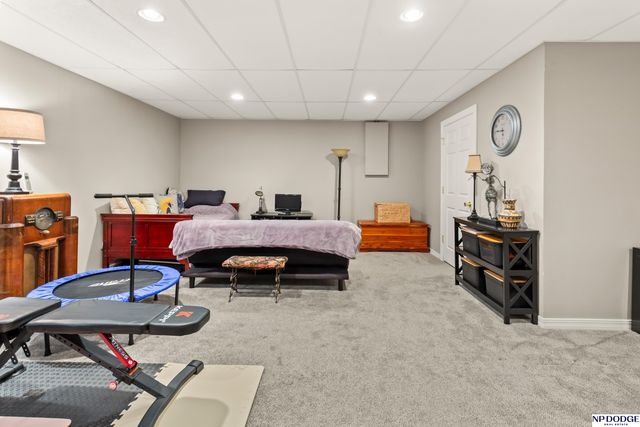 2705 Arrowhead Lane, Bellevue, NE 68123