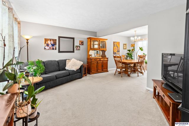 2705 Arrowhead Lane, Bellevue, NE 68123