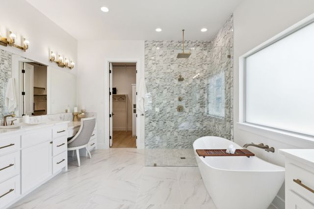 6124 Lake Shore Drive, Fort Worth, TX 76179