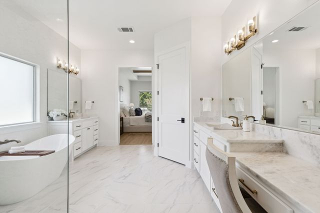 6124 Lake Shore Drive, Fort Worth, TX 76179