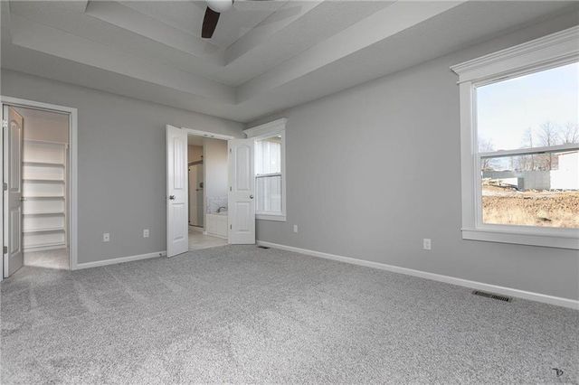 519 Skyview Lane, Liberty, MO 64068
