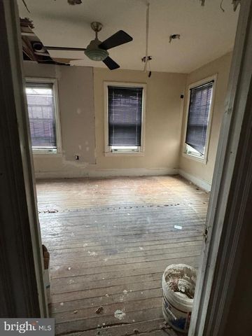 6717 N 6TH ST, Philadelphia, PA 19126