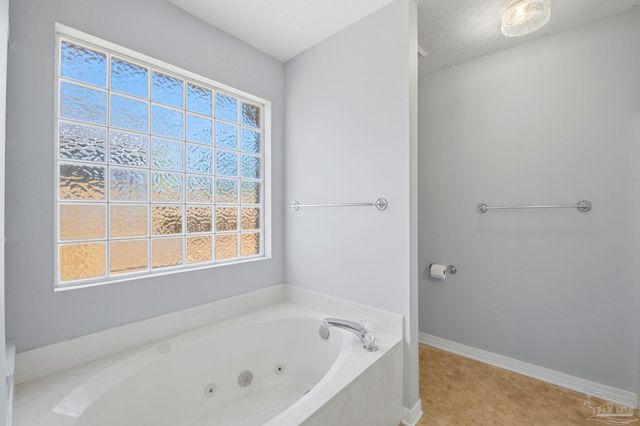 2196 Topaz Ct, Ft Walton Beach, FL 32547
