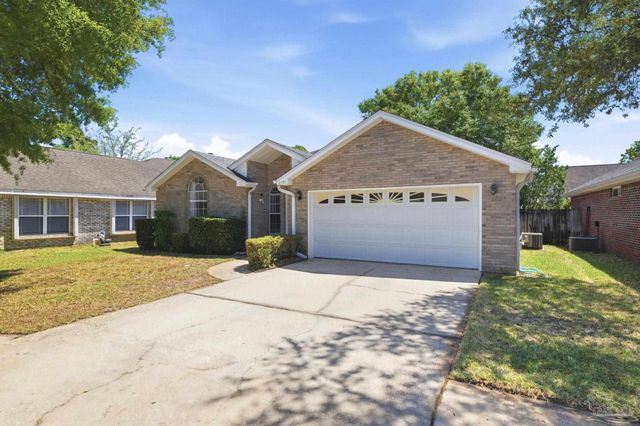 2196 Topaz Ct, Ft Walton Beach, FL 32547