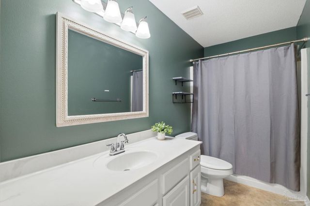 2196 Topaz Ct, Ft Walton Beach, FL 32547