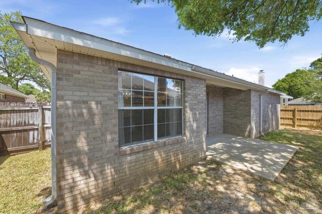 2196 Topaz Ct, Ft Walton Beach, FL 32547