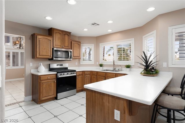 2635 Regency Cove Court, Las Vegas, NV 89121