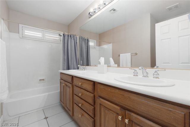 2635 Regency Cove Court, Las Vegas, NV 89121