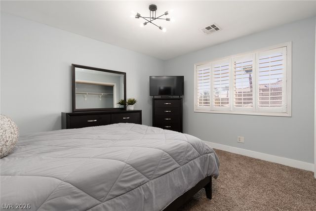 2635 Regency Cove Court, Las Vegas, NV 89121