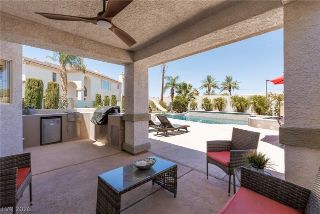 2635 Regency Cove Court, Las Vegas, NV 89121