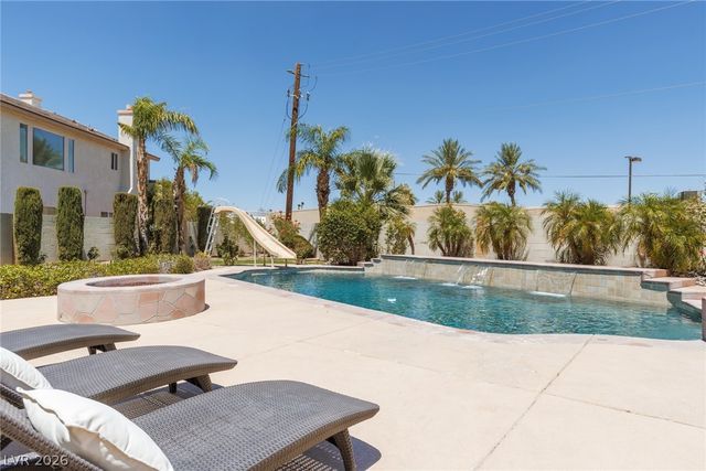 2635 Regency Cove Court, Las Vegas, NV 89121