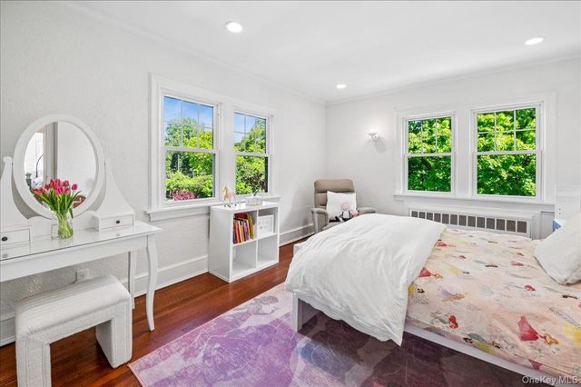 62 Broadfield Road, New Rochelle, NY 10804