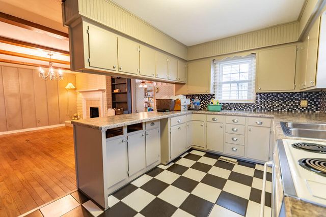 107 Pin Oak Drive, Lancaster, KY 40444