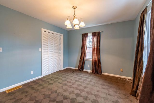 107 Pin Oak Drive, Lancaster, KY 40444