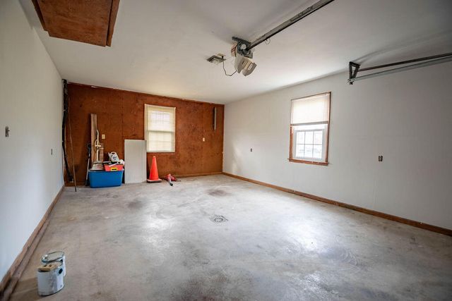 107 Pin Oak Drive, Lancaster, KY 40444