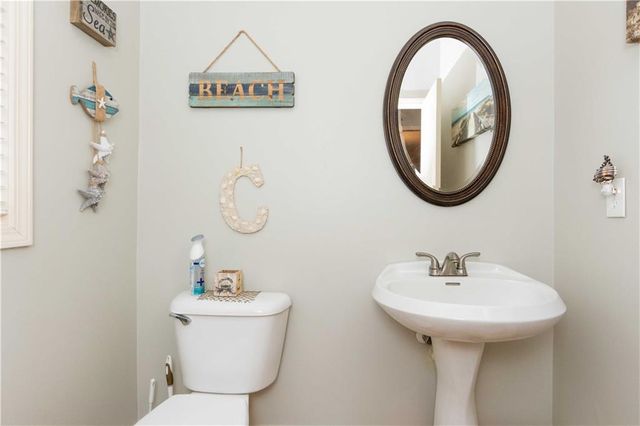 4218 Pine Hill Drive, Loganville, GA 30052