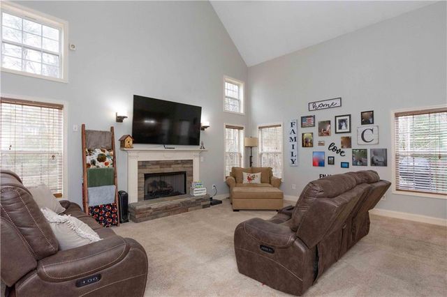 4218 Pine Hill Drive, Loganville, GA 30052