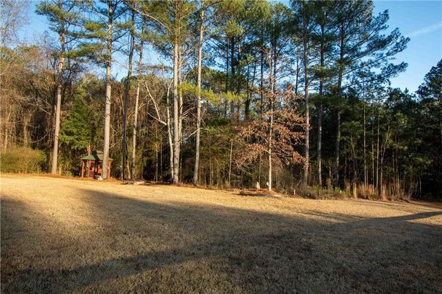 4218 Pine Hill Drive, Loganville, GA 30052