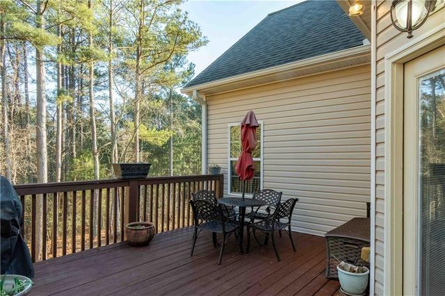 4218 Pine Hill Drive, Loganville, GA 30052