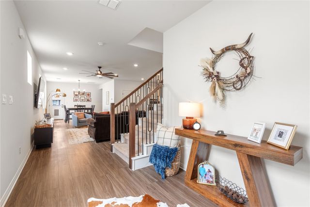 155 Kings Canyon DR, Dripping Springs, TX 78620