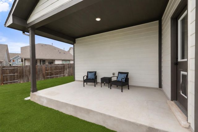 155 Kings Canyon DR, Dripping Springs, TX 78620
