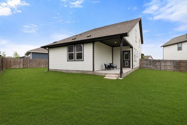 155 Kings Canyon DR, Dripping Springs, TX 78620