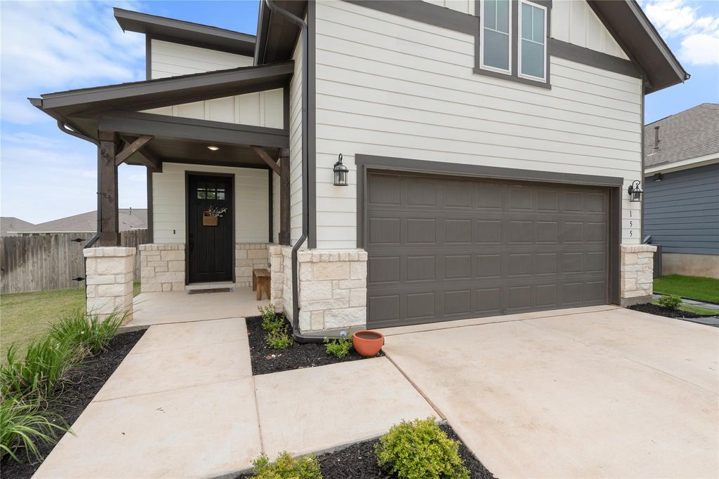 155 Kings Canyon DR, Dripping Springs, TX 78620