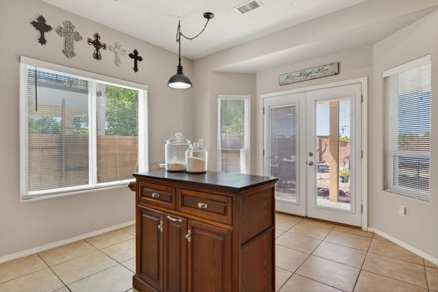952 Waterfall Drive NE, Rio Rancho, NM 87144