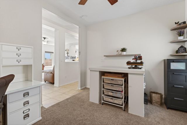 952 Waterfall Drive NE, Rio Rancho, NM 87144