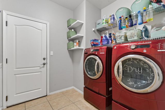 952 Waterfall Drive NE, Rio Rancho, NM 87144