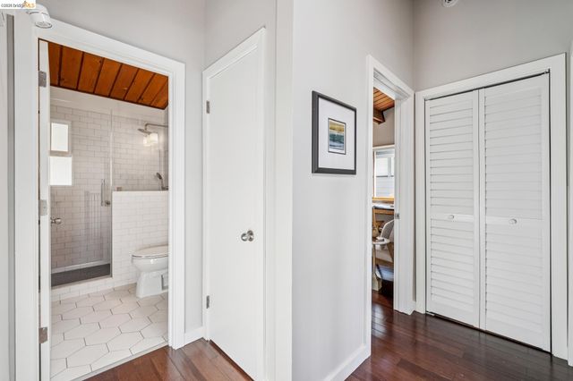 1394 Queens Rd, Berkeley, CA 94708