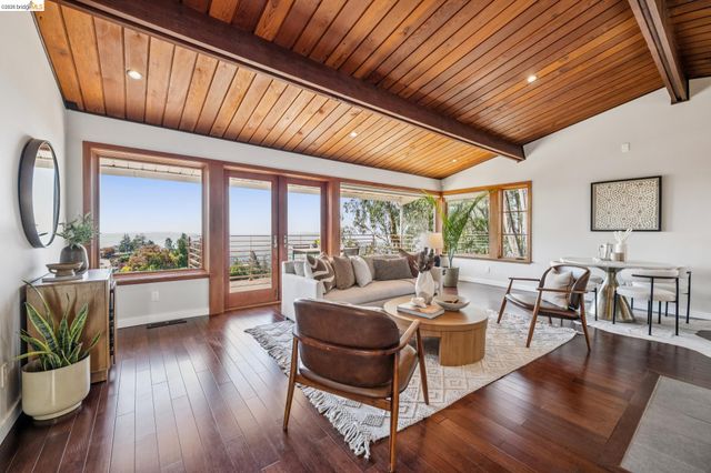 1394 Queens Rd, Berkeley, CA 94708