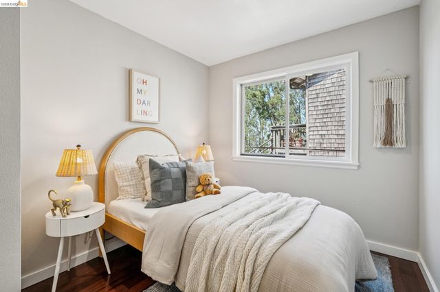 1394 Queens Rd, Berkeley, CA 94708