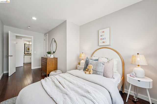 1394 Queens Rd, Berkeley, CA 94708