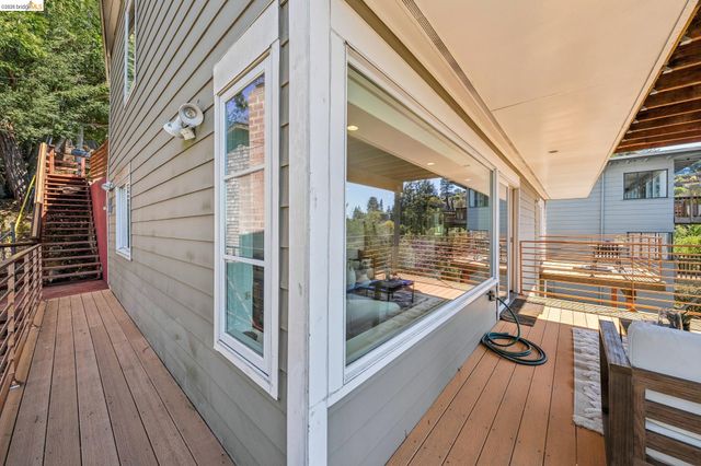 1394 Queens Rd, Berkeley, CA 94708
